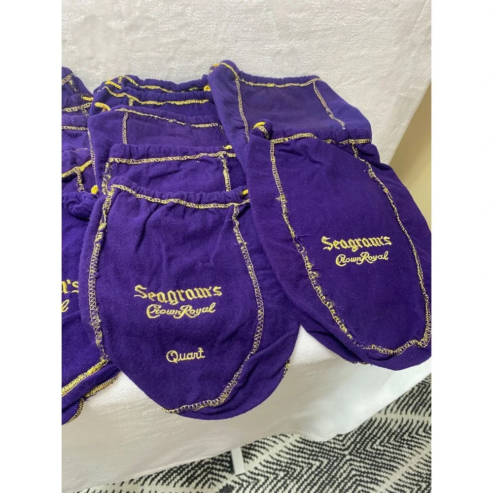 Lot of‎ 22 Seagrams Crown Royal Purple Velour Pouches